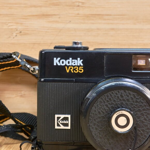 Vintage Kodak VR35 K6 35mm Point-and-Shoot Film Camera - Picture 2 of 9